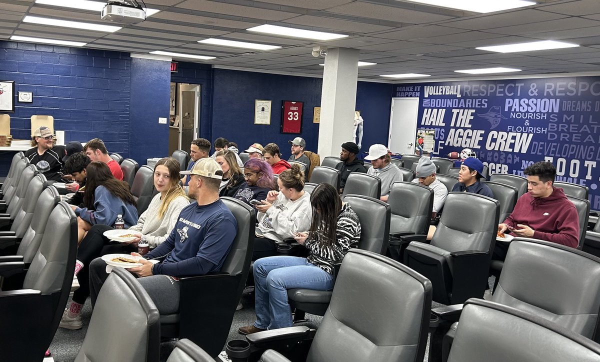 OpsuFca's tweet photo. Glad to have everyone back for the first FCA meeting of the spring! It was a great turn out! Thank you to Todd King for coming down and giving his testimony to the group and providing a great meal! https://t.co/hVDtEvXfeZ