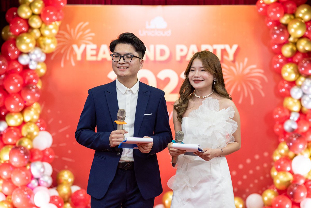 UnicloudIT's tweet photo. 🎉Year End Party Unicloud
The end of 2022, 
The beginning of 2023 journey!
We are looking forward to a fulfilling 2023!
#yearendparty2022 #happnewyear #unicloud #unicloudcareer #chuyendoiso #taichinh https://t.co/eoY7pEQGbV