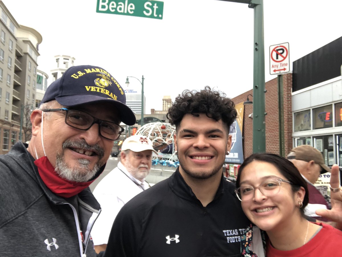VictorSoliz7's tweet photo. @HMIC65 @dallascowboys @svs7530 @nots80 @jon_garibay9 https://t.co/zvkUJWto4U