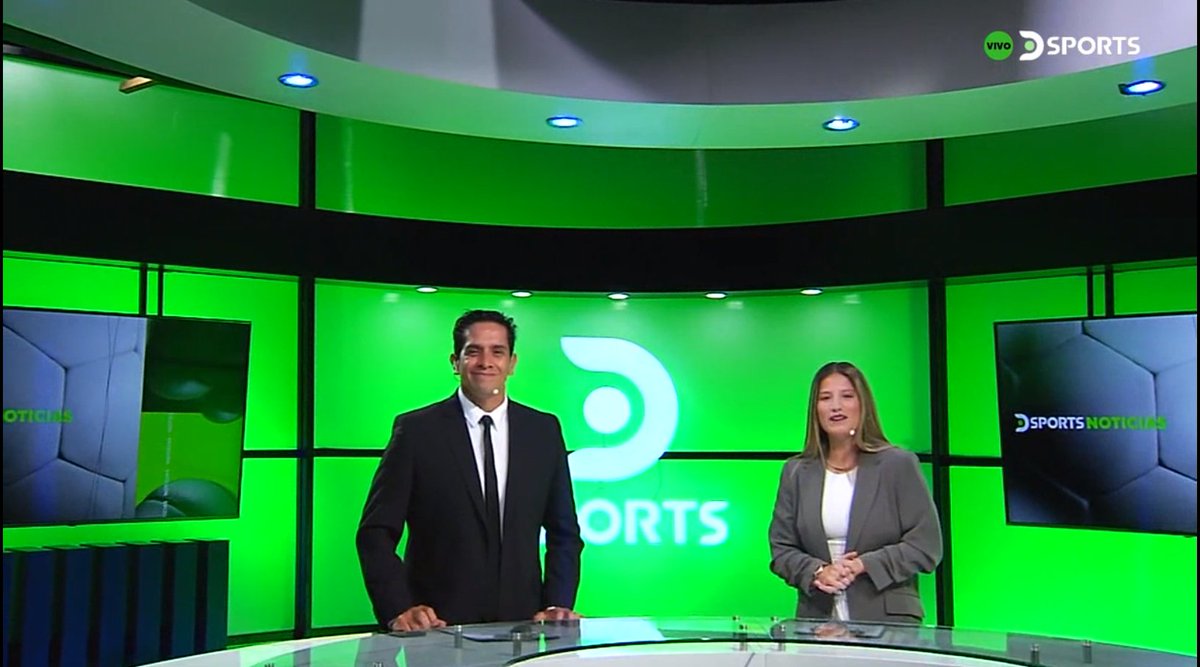 DIRECTVPeru's tweet photo. ¡Comenzamos #CONEXIONDIRECTVPE! Toda la información deportiva junto a @juliovilchez82 y @zapccamila! 💥🎙️ https://t.co/utEXvNIWiU