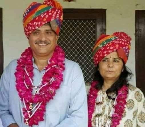 SHRIRAMINDOURI4's tweet photo. अध्यक्ष राजस्थान राज्य विप्र कल्याण बोर्ड @maheshsharmacm जी को विवाह वर्षगांठ की हार्दिक बधाई एवं शुभकामनाएं। @SachinPilot #vipraboard #ayushantima #Congress #AshokGehlot #RahulGandhi #ABBP #ShriRam https://t.co/nkQU8vrClK