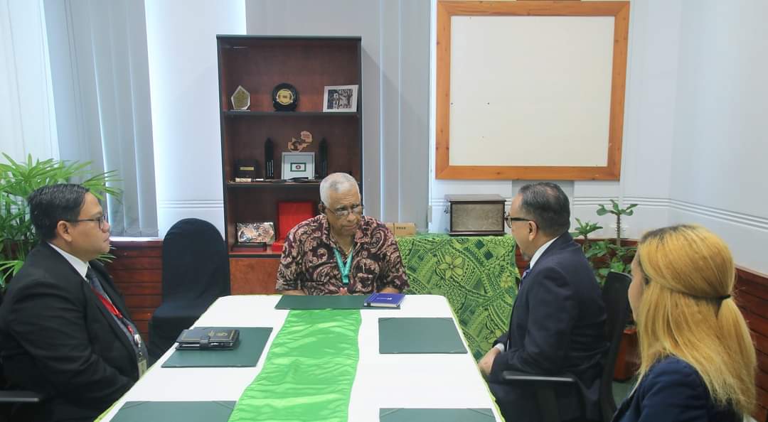 fijiparliament's tweet photo. Farewell call from the Indonesian Ambassador to Fiji, H.E Raden Mohammed Benyamin Scott Carnadi to the #FijiParl Speaker Hon. Ratu Naiqama Lalabalavu this morning, 17 Jan 2023. 
🇫🇯 🇮🇩
#FijiNews #TeamParliament #fijiparlspeaker #farewellcall https://t.co/plSXCg3LO6