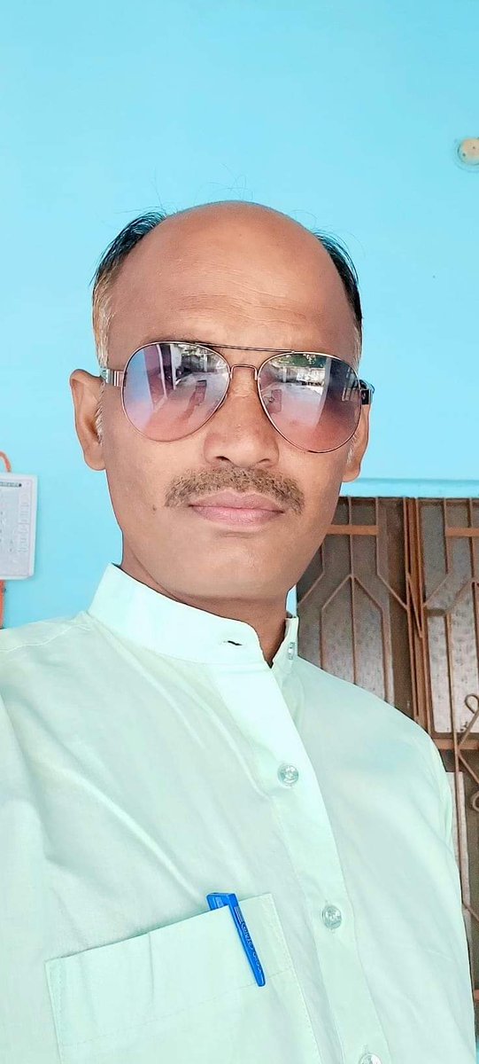 आप सभी के साथ सहयोग और बुजुर्गों के आशीर्वाद से 
राजकीय सेवा में आज 15वर्ष पूरे हुए।
शिक्षक पद सेवा कार्य के दौरान अब तक जो भी कार्य मिला पूरी निष्ठा और ईमानदारी से 100% परीक्षा परिणाम के साथ पूरा करने का सर्वोत्तम प्रयास किया है।
<a href="/AshokShekhpura/">Ashok Meena Shekhpura{RES}</a>