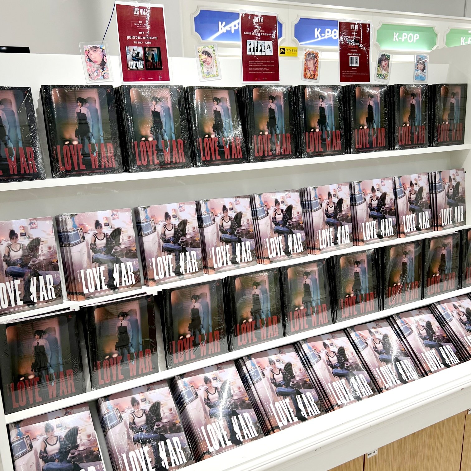 FmpCyK0aMAEti67?format=jpg&name=large