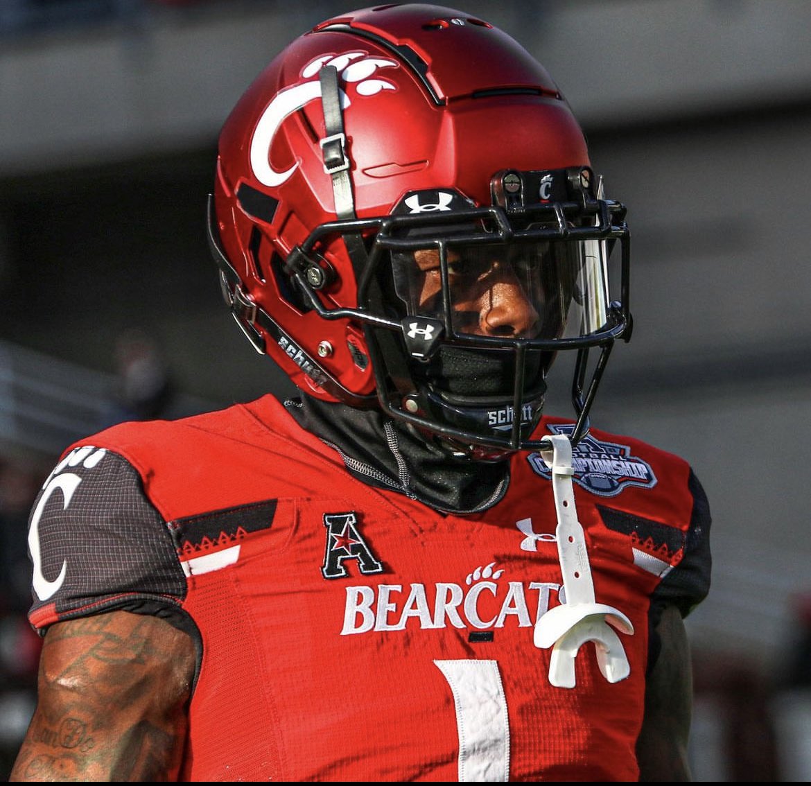 #AG2G Blessed to receive an offer from  The University of Cincinnati <a href="/JUCOFFrenzy/">JUCO Football Frenzy</a> <a href="/JuCoFootballACE/">JuCo Football Forer</a> <a href="/iamSauceGardner/">SAUCE GARDNER</a>