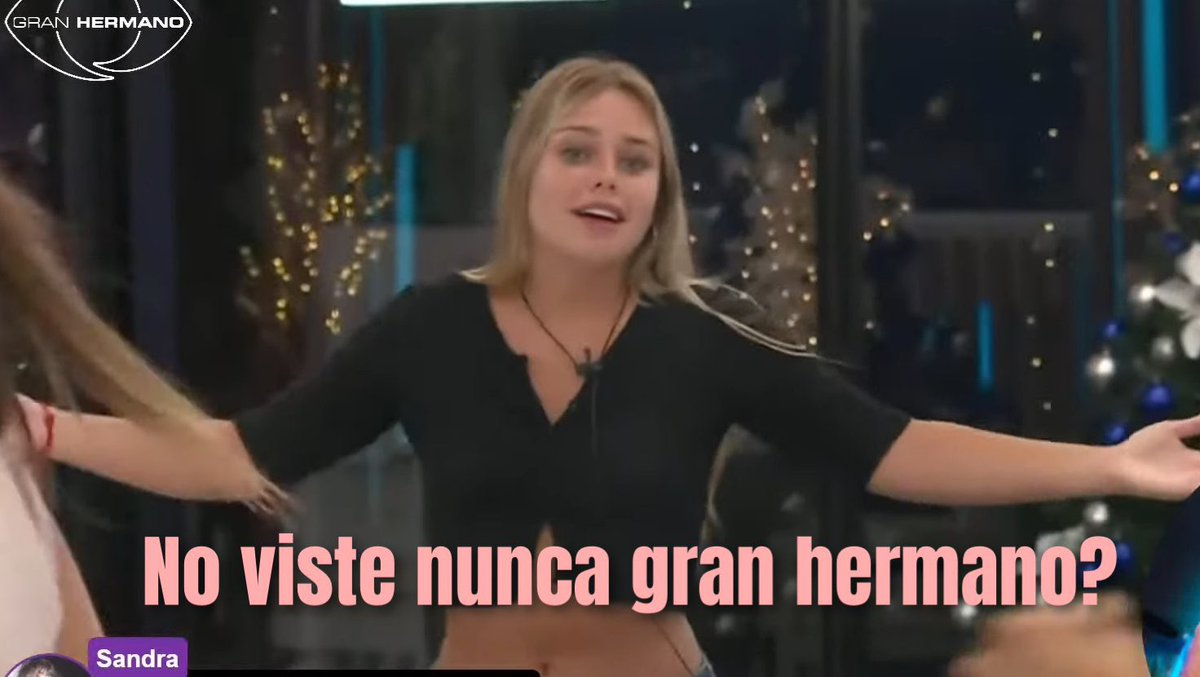 fleabaglarson's tweet photo. marianela hizo la espontánea, no la fulminante... https://t.co/H6OTC52ze2