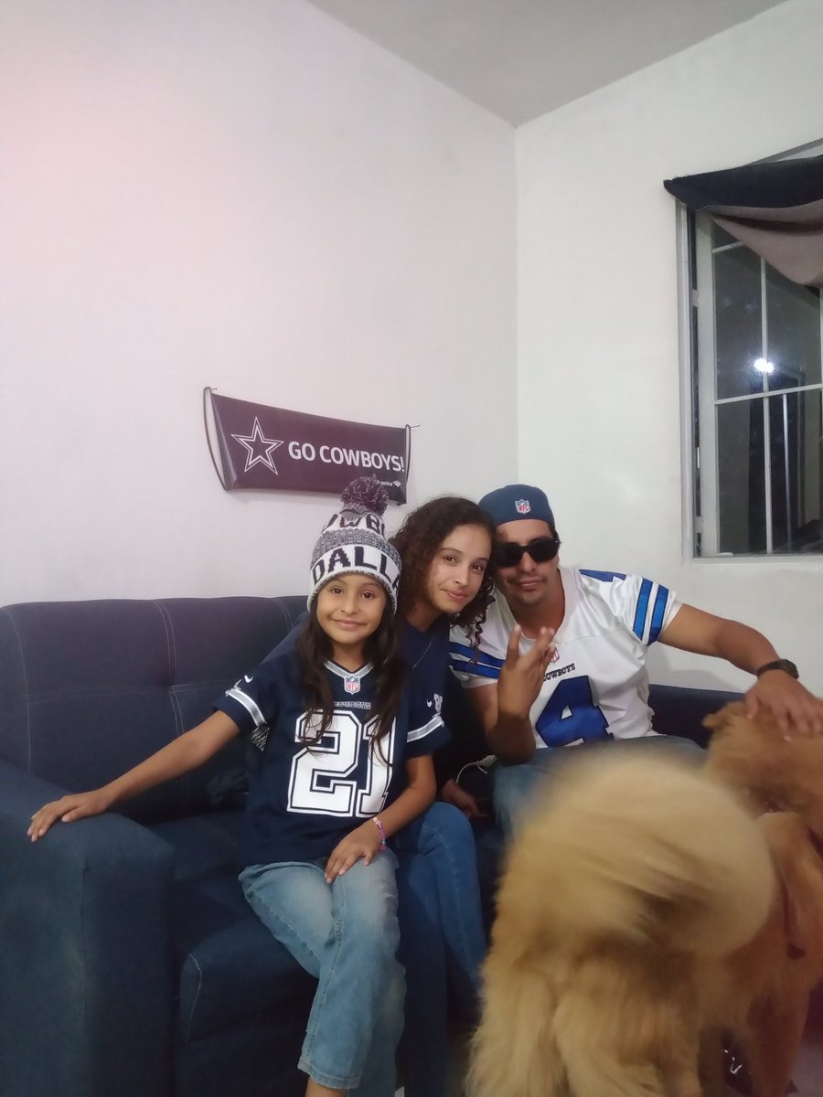 alfredoIII's tweet photo. #WildCardEnTUDN @TUDNMEX #cowboys #familia desde #guerrero A ganar familia vaquera 🏈💯🏈 https://t.co/uNLVsSLHd2