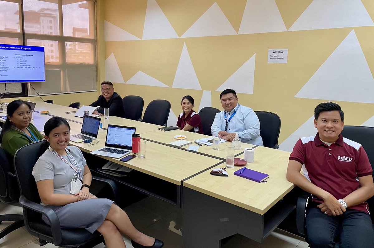 kris_ablan's tweet photo. Welcoming our new director for ICTS, Dir. Ferdie Pitagan.
#DepEdICTupdates #DepEdAdminupdates https://t.co/S201xLQdJG