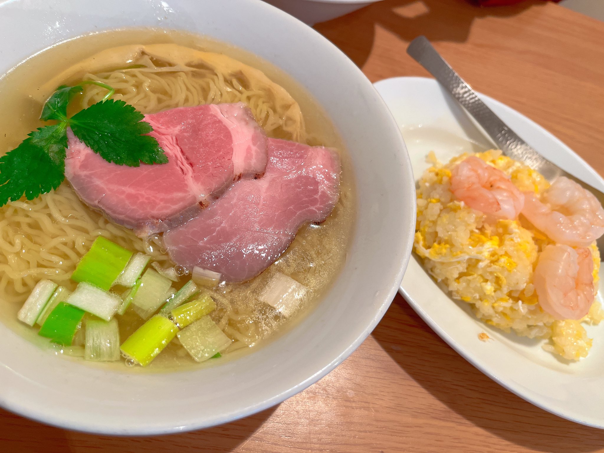 金三 - অনুসন্ধান / X