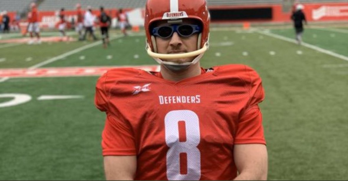 barstoolsports's tweet photo. Make the call Jerry https://t.co/GOJhpqHoGY