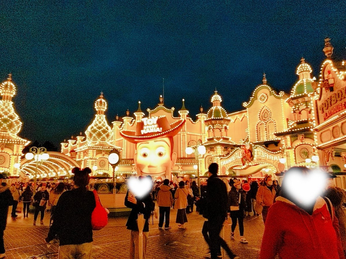 Commet66276269's tweet photo. 昨日ディズニー行ってきました〜☺️🌸
パレードも見れて良かった〜💕 https://t.co/eKS4zt7IlE