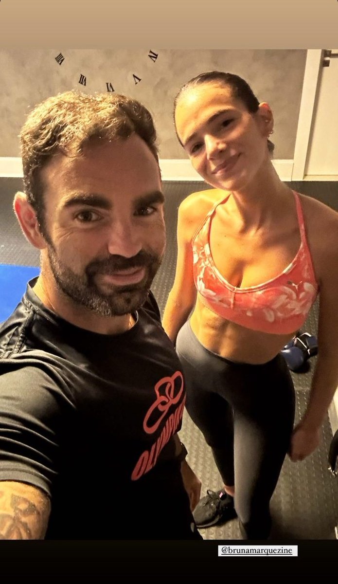 QGMarquezine's tweet photo. A gata ta de volta aos treinos!
Bruna Marquezine com Chico Salgado ontem💪🏻❤ https://t.co/MC1BAlXvoM