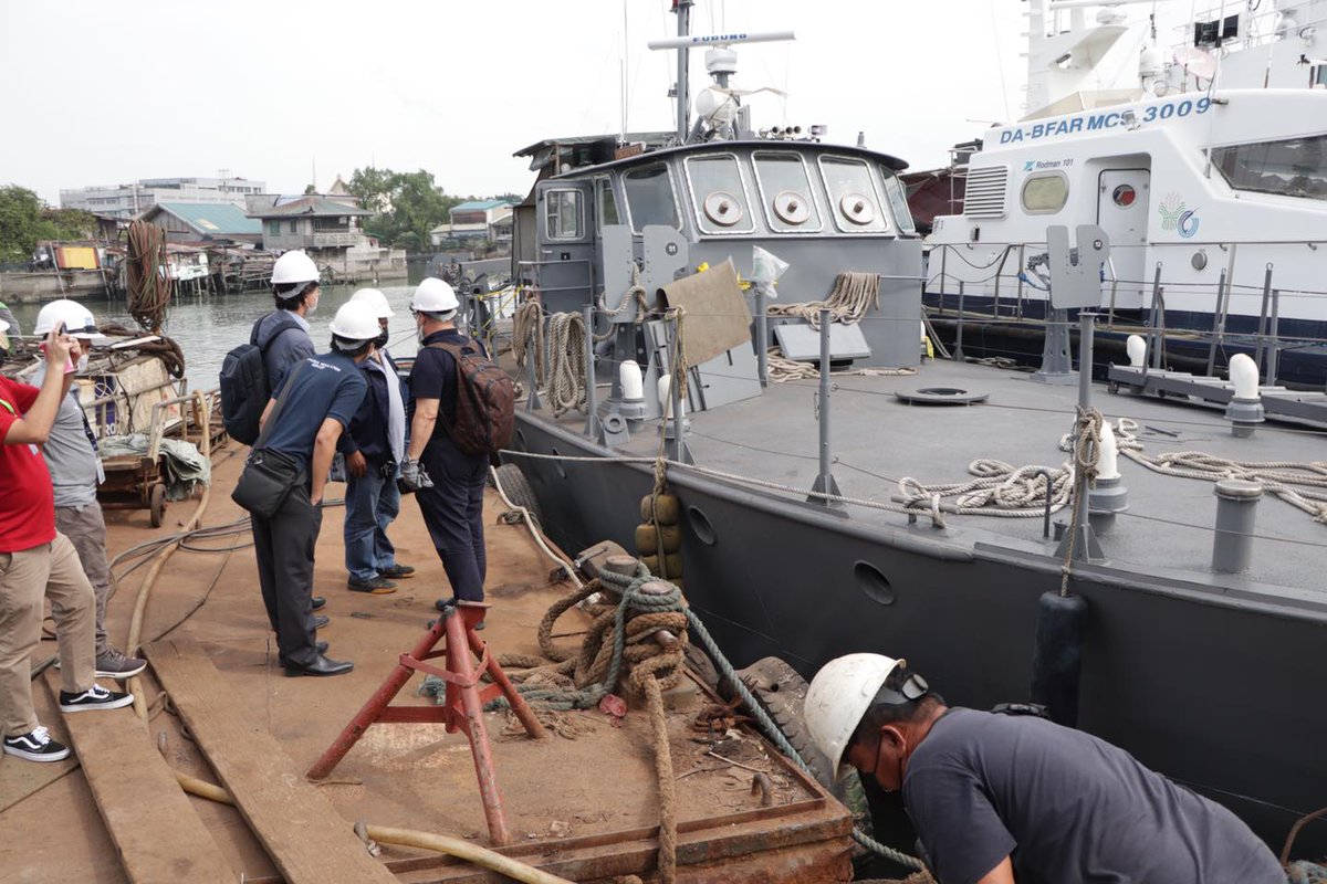 FASmaritime's tweet photo. IN PHOTOS: The Maritime Industry Authority (MARINA) and Busan Marine Engineering Association (BUEA) visited two shipyards in Navotas City on 13 January 2023.
 #DOTrPH🇵🇭
#MARINAPH
#YesToPhSTCWCompliance https://t.co/JiqiCqvlWD