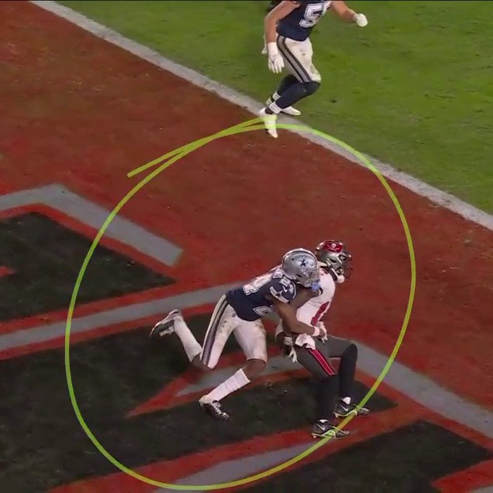 NFLonFOX's tweet image. No penalty was called on this during the Bucs two-point conversion.