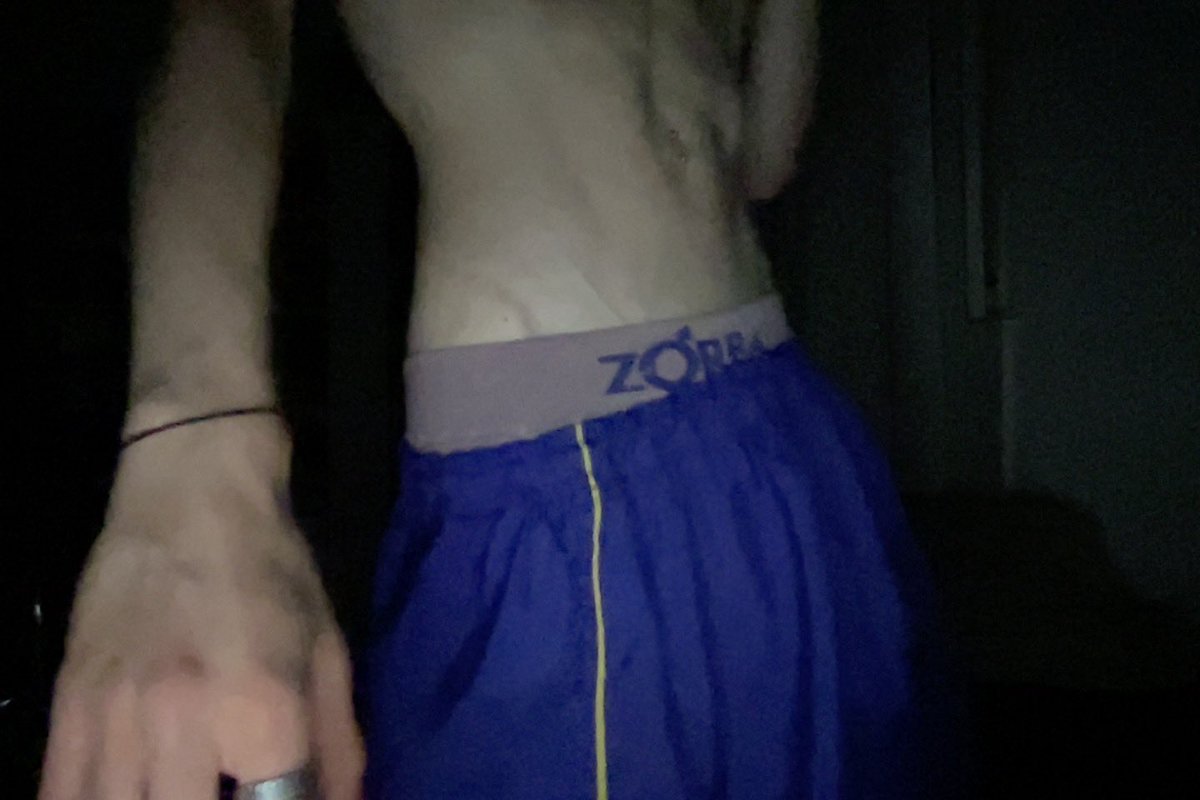 alkgp999's tweet image. tw bodycheck jajsjj voy a extrañar mi cuerpo enfermo😢quiero ser flaco toda la vida