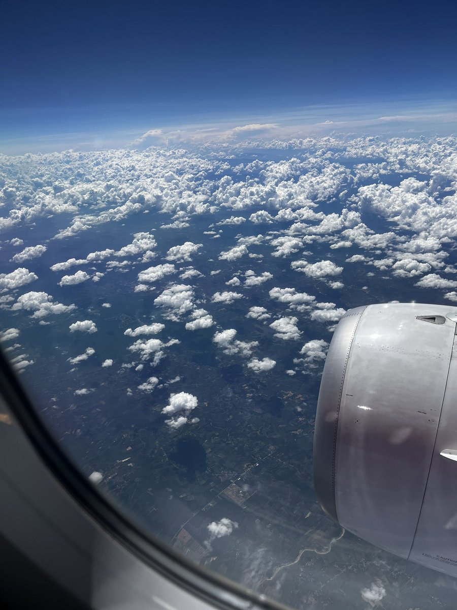 qhongtran's tweet photo. How good is this view from above? 🤓🛫
From a #GIS view, how do we remove the clouds? #lidar #remotesensing #leica #reigl 🇦🇺🛫😜 https://t.co/T57w7Asjyz
