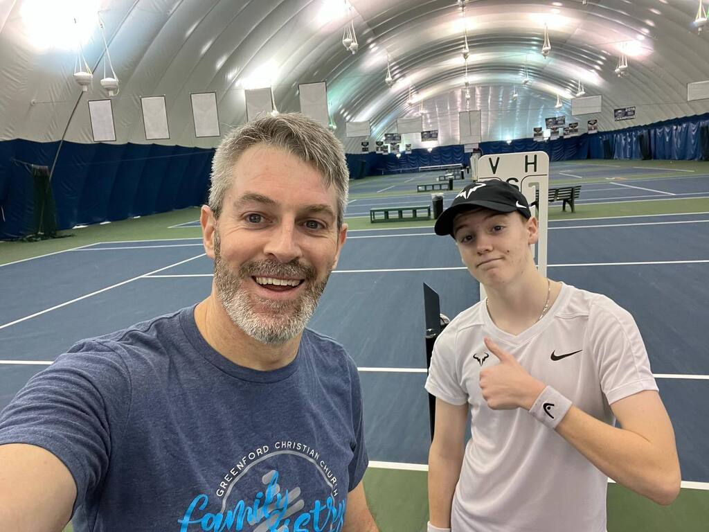 kparker170's tweet image. No place I’d rather be at 10pm on a Monday night #tennis #forehand #backhand #dadhood instagr.am/p/CngCL2QMnTN/