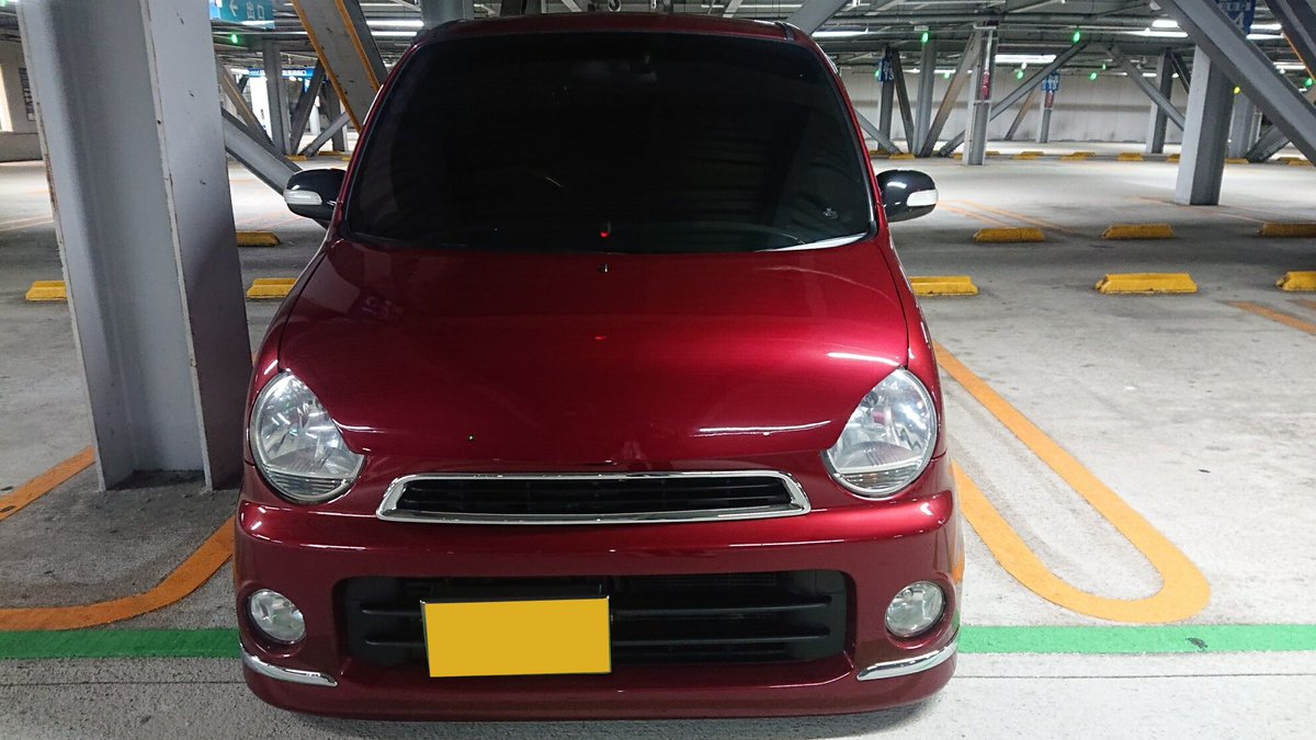 HighWorks_taka's tweet photo. #L550S #ムーヴラテ 用の #バッドフェイス です。
メス型はまだもちそうですが、さすがにこの年代の車のパーツは出荷ペースが落ちてきましたね。
手元にあるロック金具の在庫が切れ次第
生産終了しようかと思います。
#HighWorks #ハイワークス
#ムーブラテ #L550 #L550ラテ #日本製エアロ https://t.co/oKqHONBvL8