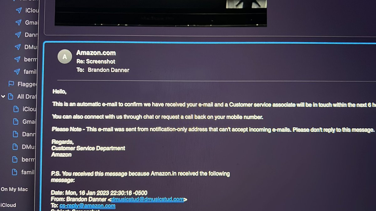 dmusicstud's tweet photo. @AmazonHelp A confirmation. The agent is asking me to send it from my registered account https://t.co/y116QxezVP