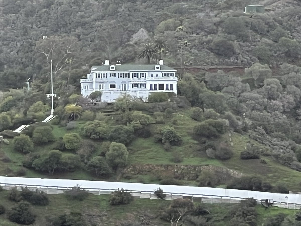 When you visit Catalina Island, you are likely to see the #WrigleyMansion