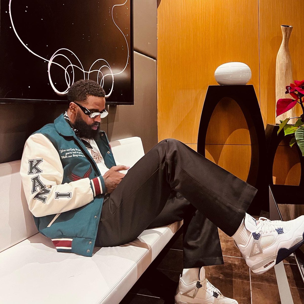 thecoreydavis_'s tweet photo. 🌹🌹 https://t.co/hOfgSMOyws