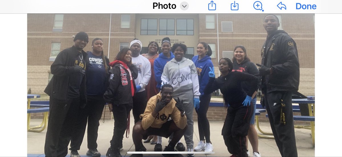 DrASRichardson's tweet photo. I am so proud of our students @JarvisChristian for the work they did during our Day of Service in honor of Dr. Martin Luther King, Jr. https://t.co/emf73Jqgt2