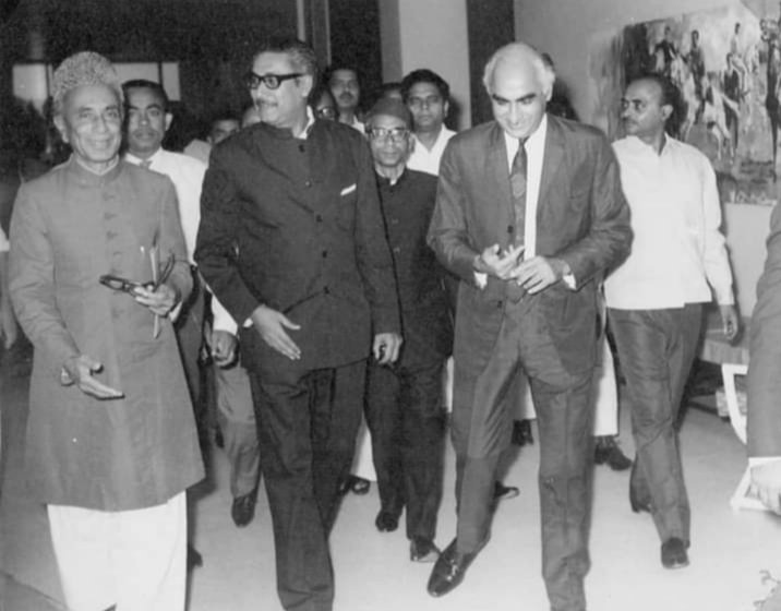 RindTaj's tweet photo. All extraordinary personalities of world have always remained controversial due to their different point of views &amp; ideologies.These personalities always challenged conservatism in society,GM Sayed was on of them who presented ideology of modern nationalism

#HBDSainGMSyed https://t.co/UaOWjYnmAW