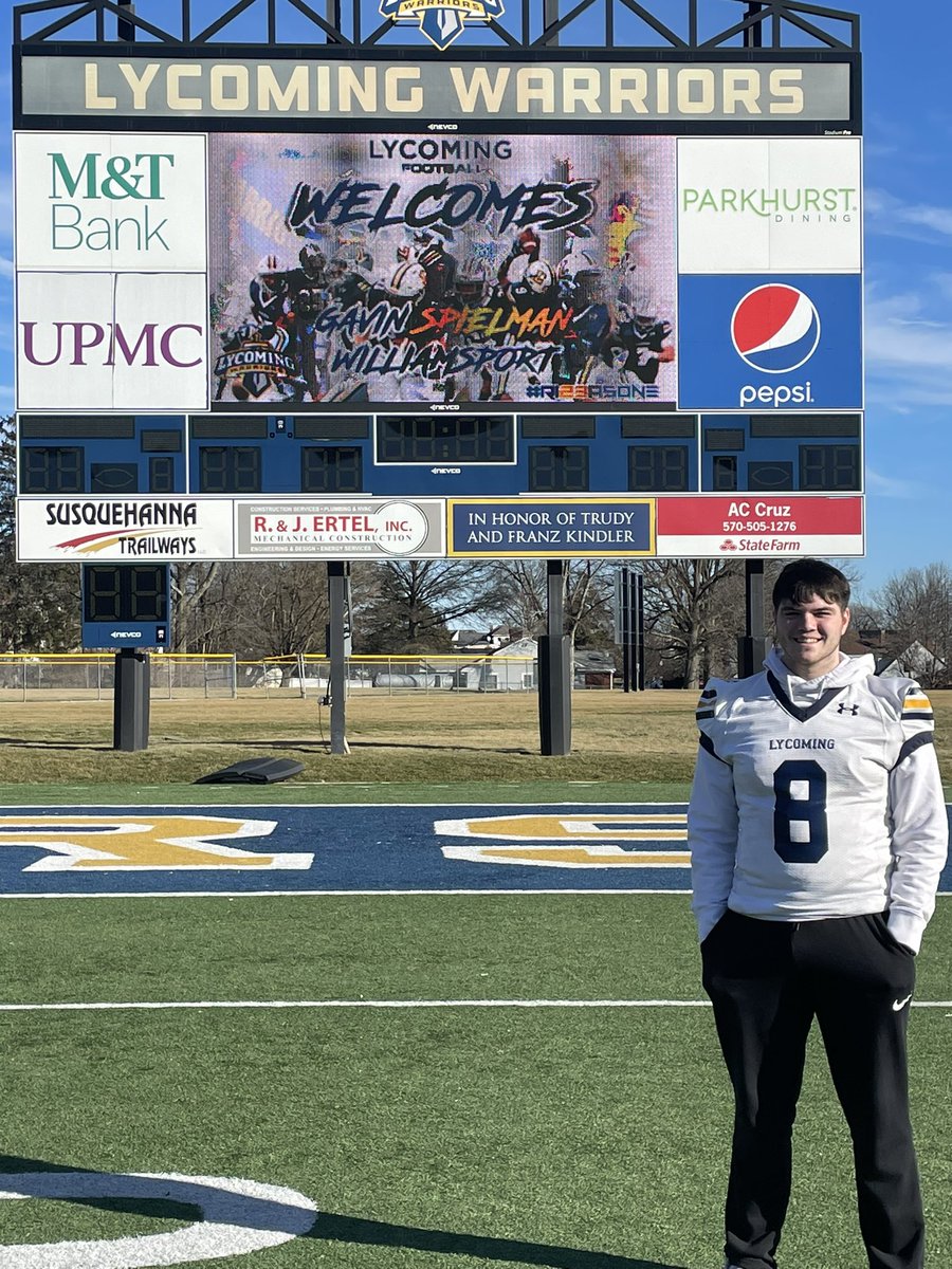 GavinSpielman's tweet photo. Had a great visit @WarriorsFBall thank you to @Coach_GMerch for the invite https://t.co/ltqkmKLyjA