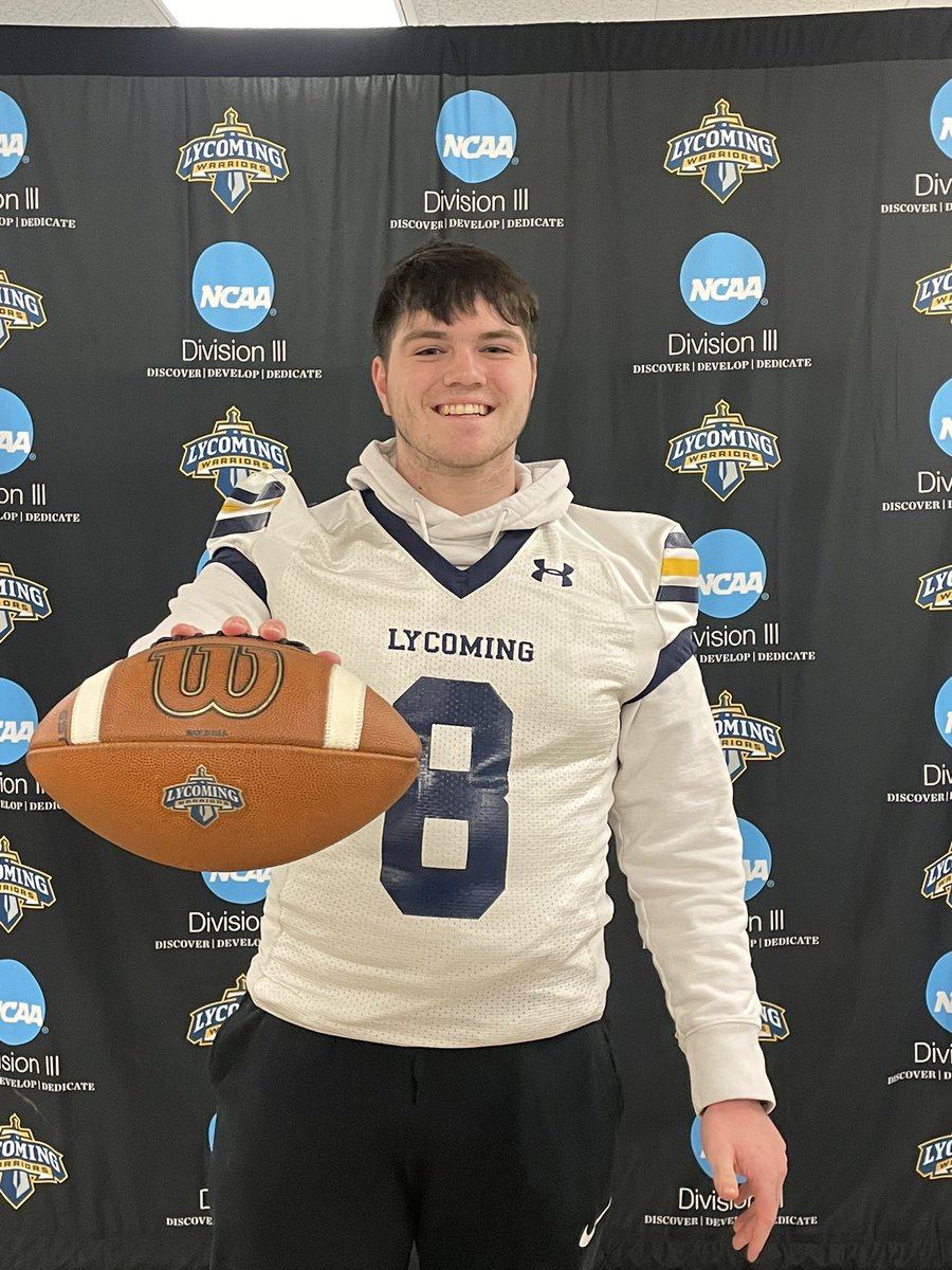 GavinSpielman's tweet photo. Had a great visit @WarriorsFBall thank you to @Coach_GMerch for the invite https://t.co/ltqkmKLyjA