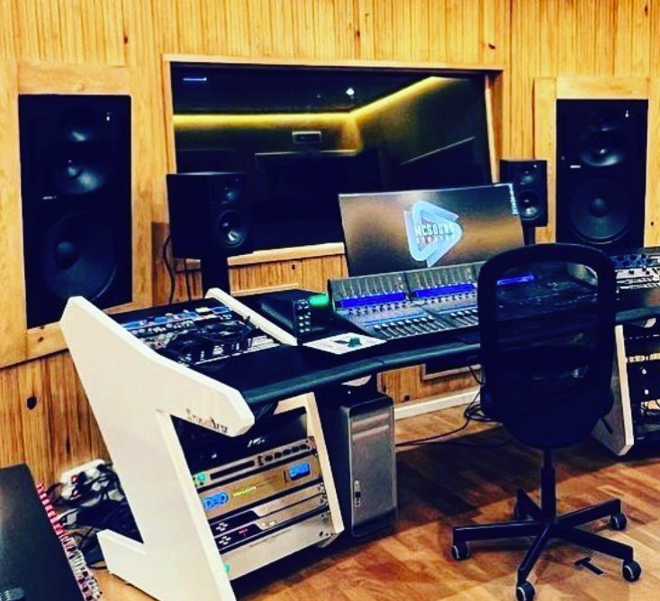 DigitalAudioDK's tweet photo. Another very nice room with AX32 in the rack has been completed! 😎👌

@mcsoundstudios: "Control room now finished and ready for work."

AX32: https://t.co/m7aIAaVVjH

📸 : MCSound Studios

#digitalaudiodenmark #proaudio #professionalaudio #postproduction #dadax32 https://t.co/Csn3JTBP1o