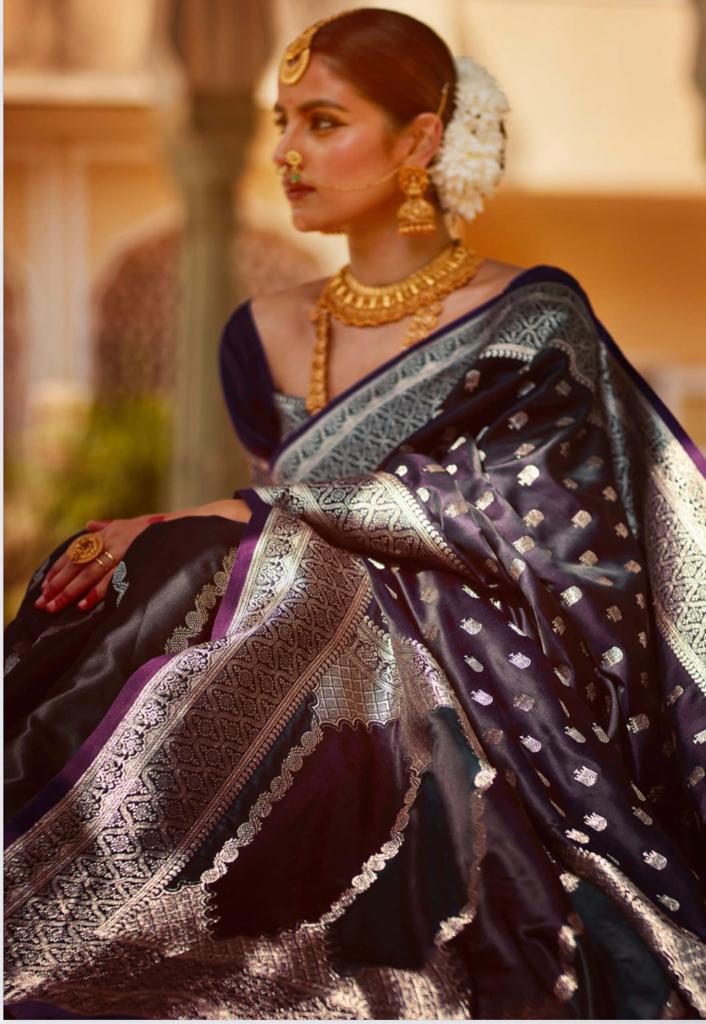 OhriSons's tweet photo. Glamorous
Our stores:
📍 City Centre Mall, MG Road , Gurugram
📍 Crown Interioz Mall, Badarpur border
📍 Sector 15 Market Faridabad
DM us for more and price!
Contact us:-9599005287
.
.
.
#ohrisons #womenoutfits #saree #womensfashion #stylishlook #fashion #designerdresses https://t.co/6SnnMq3krJ