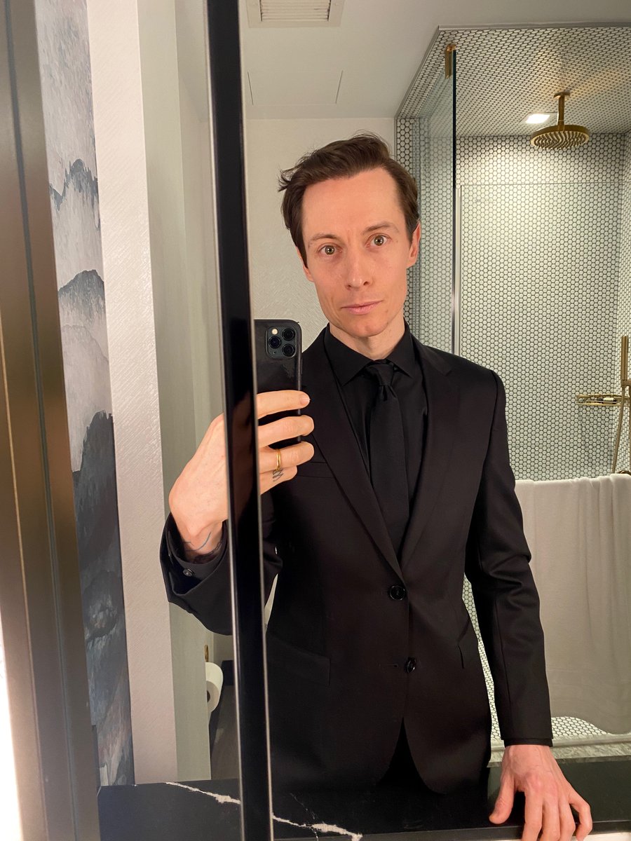 DeepLush OG on Twitter "just me 🖤"