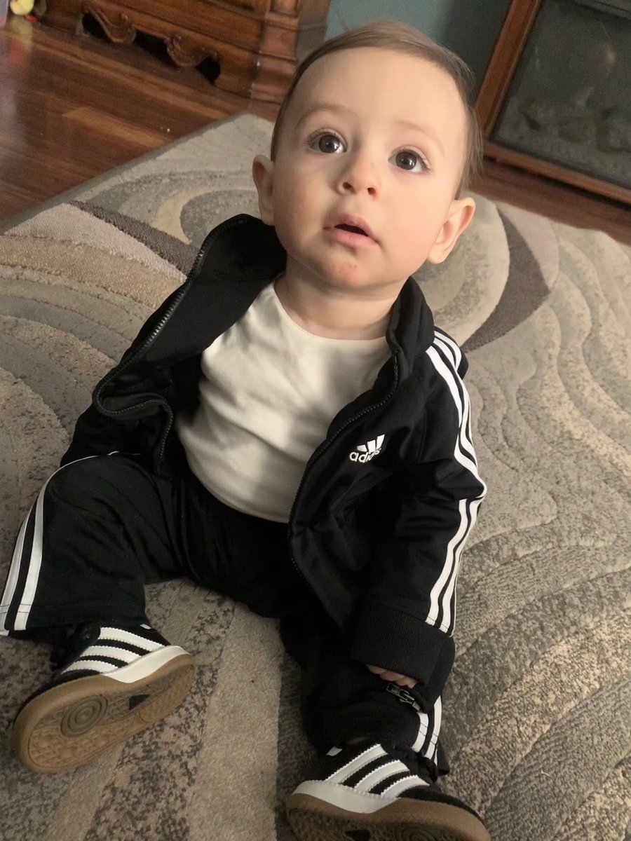 Jessicaaa_044's tweet photo. Stripes over checks for this momma’s boy 🤍 https://t.co/GDuZ7JSbzW