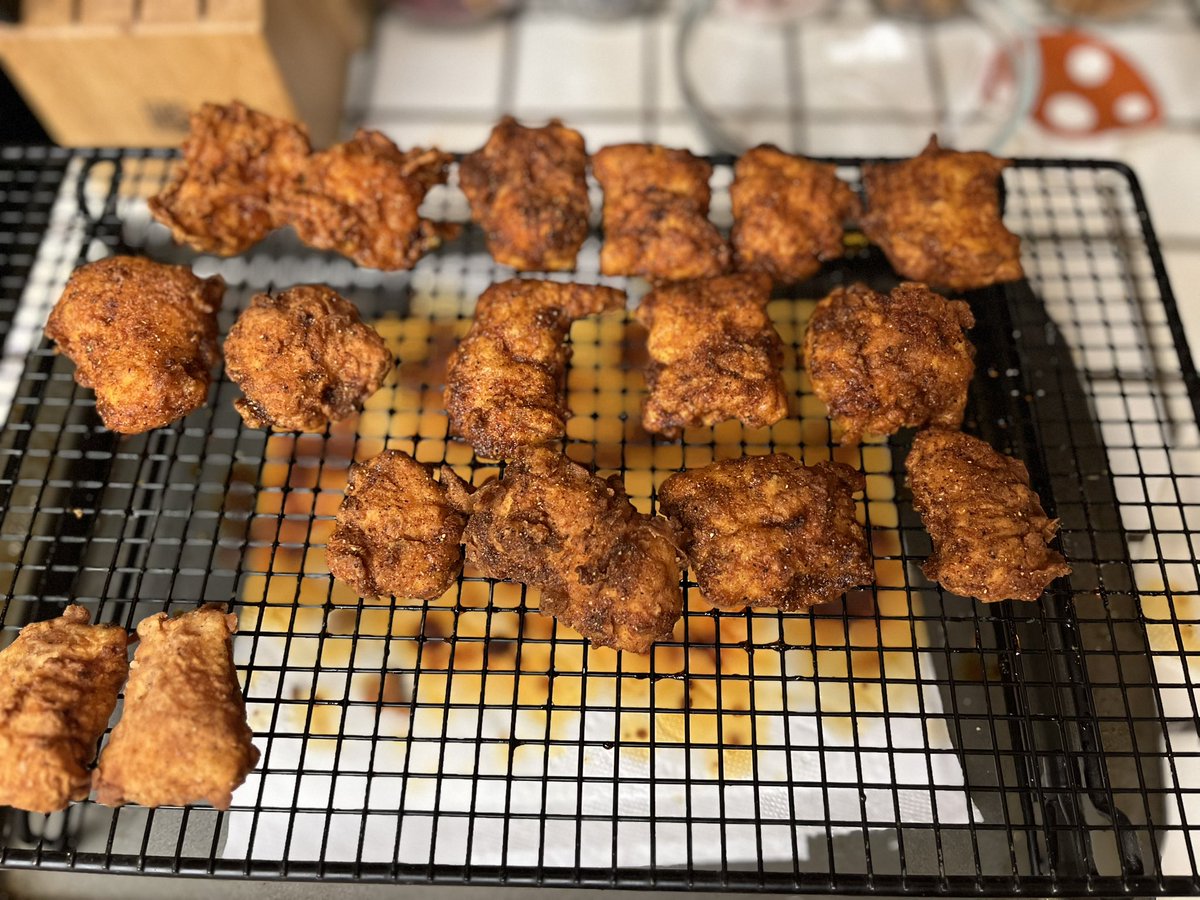 Homemade Nashville Hot Chicken on point tonight. Who wants some?! 😎