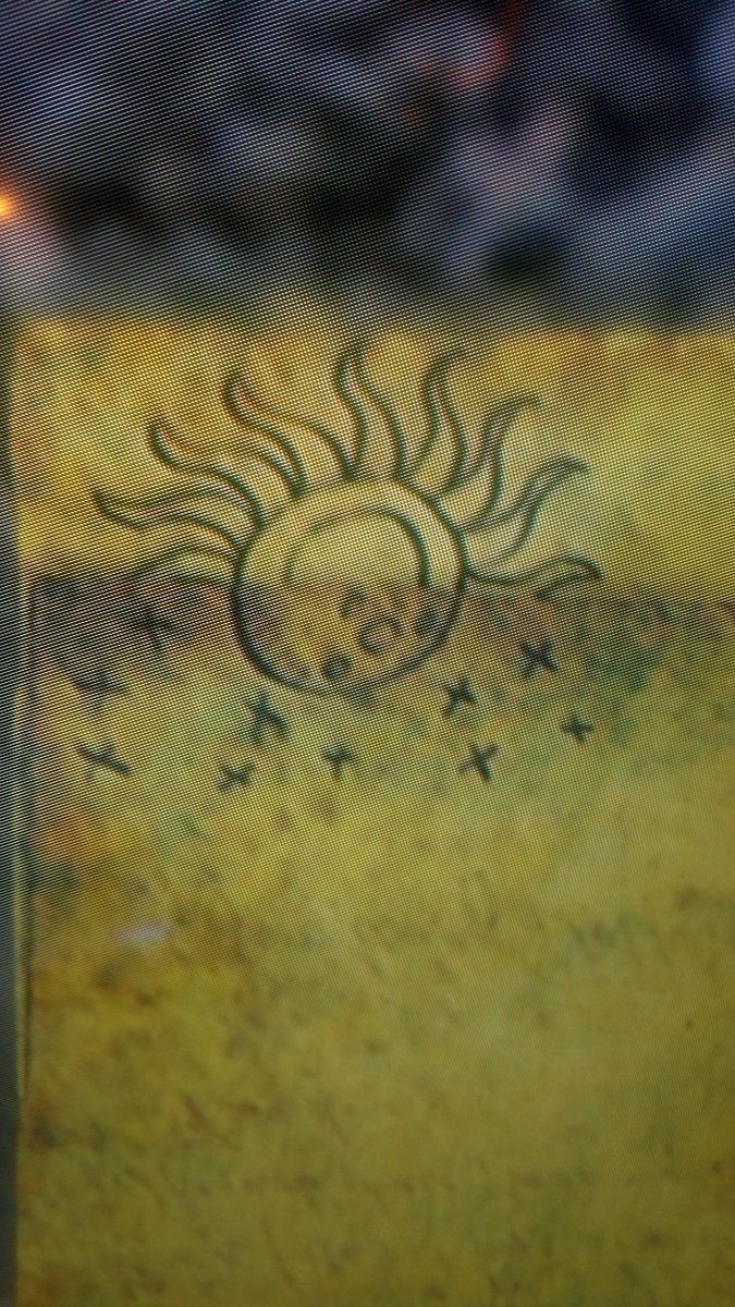 ggisme's tweet photo. I’m getting an uncharted tattoo AHHH https://t.co/Mhybr72sO1