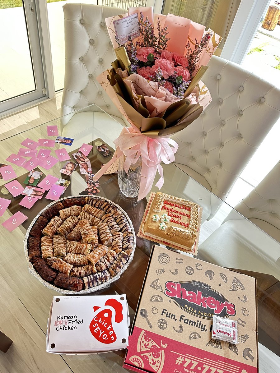 quincy_adrienne's tweet photo. happy 2nd anniversary, Team Quincy! Thank you for reminding me how the past 2 years have been &amp; for sending love to celebrate this day 🤍 I always appreciate you guys for all the big &amp; small things, more than you know! https://t.co/bQIALyX3Py