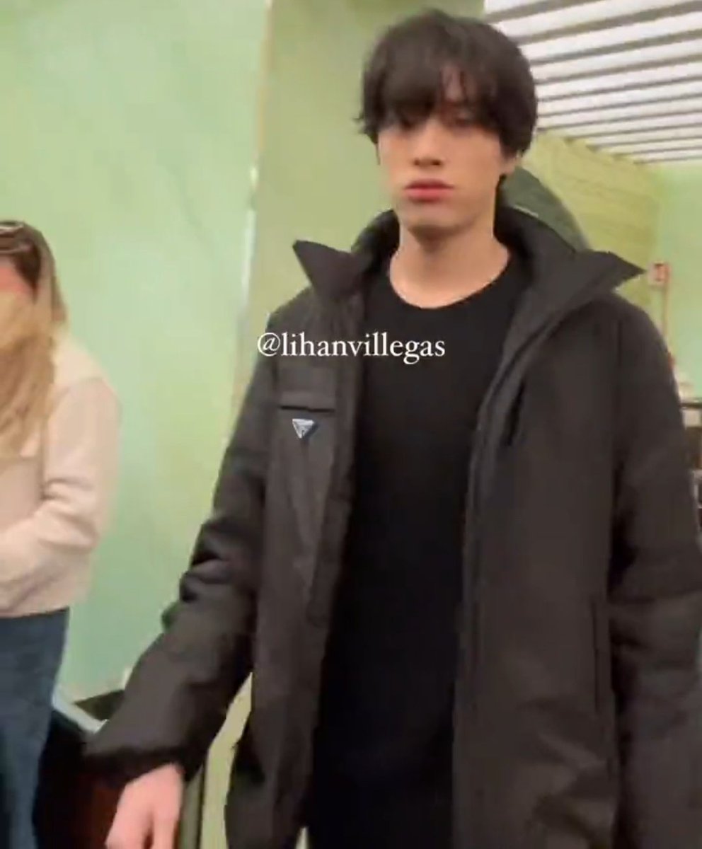 onlyonejaeyun's tweet photo. why so pouty ikeu https://t.co/IAU3UhtCKT