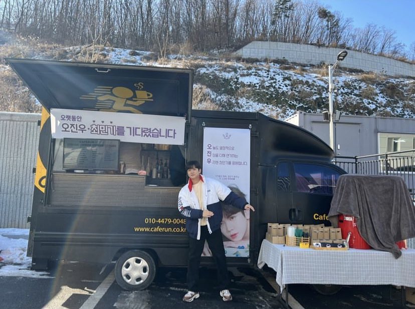 MinracleCompany's tweet photo. +) 대표님 서포트 인증🐰💜 https://t.co/erFoMQRr8e