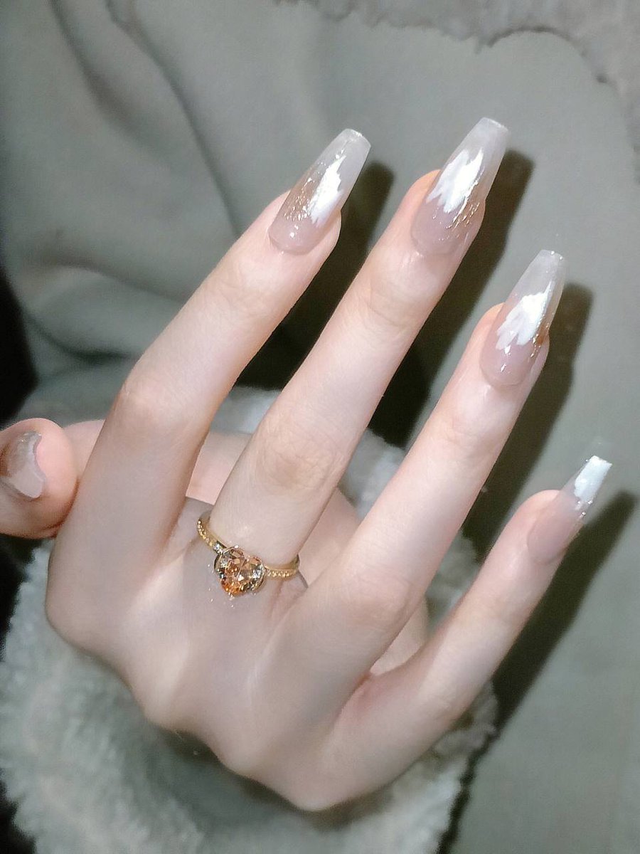 1797_candy's tweet photo. 鼓動電波✨2023新金金穿戴甲｜この乳白金穿戴甲はinsすぎるでしょう！
シンプルで気前が良く、爽やかhin
キラキラした金は魅力的で気をつけている✨
シャンパンハート💍綺麗だし、blingblingの眩しさも
このセットはカップルのペアリングになるのがいいですね。私はとても好きです！
#ネイル https://t.co/ib6YmcDC68