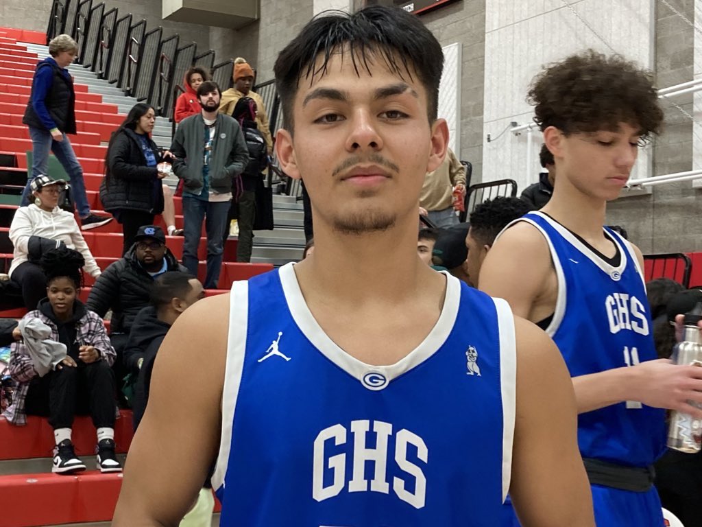 PrepHoopsOR's tweet photo. Leading the @GophersGresham in scoring was the recently @OITMBB offered @ScottyR05. The senior got his points both getting to the hoop and knocking down threes and he did a nice job defensively as well. https://t.co/AxFOlxptus