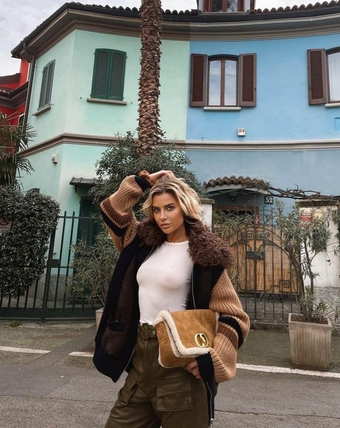 🌥
Gün🌙Aydın Hayat, Mutlu Bir Güne_☕️⚘️♥️