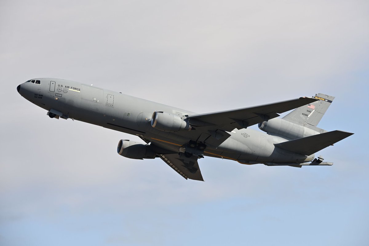 modelight329's tweet image. 2023/01/17
アラスカから嘉手納に向かうF-16をサポートしたであろうKC-10。本国へお帰りの模様。
百里基地はフランカー祭りですね～😁
私も行きたいです😭
#横田基地　#RJTY