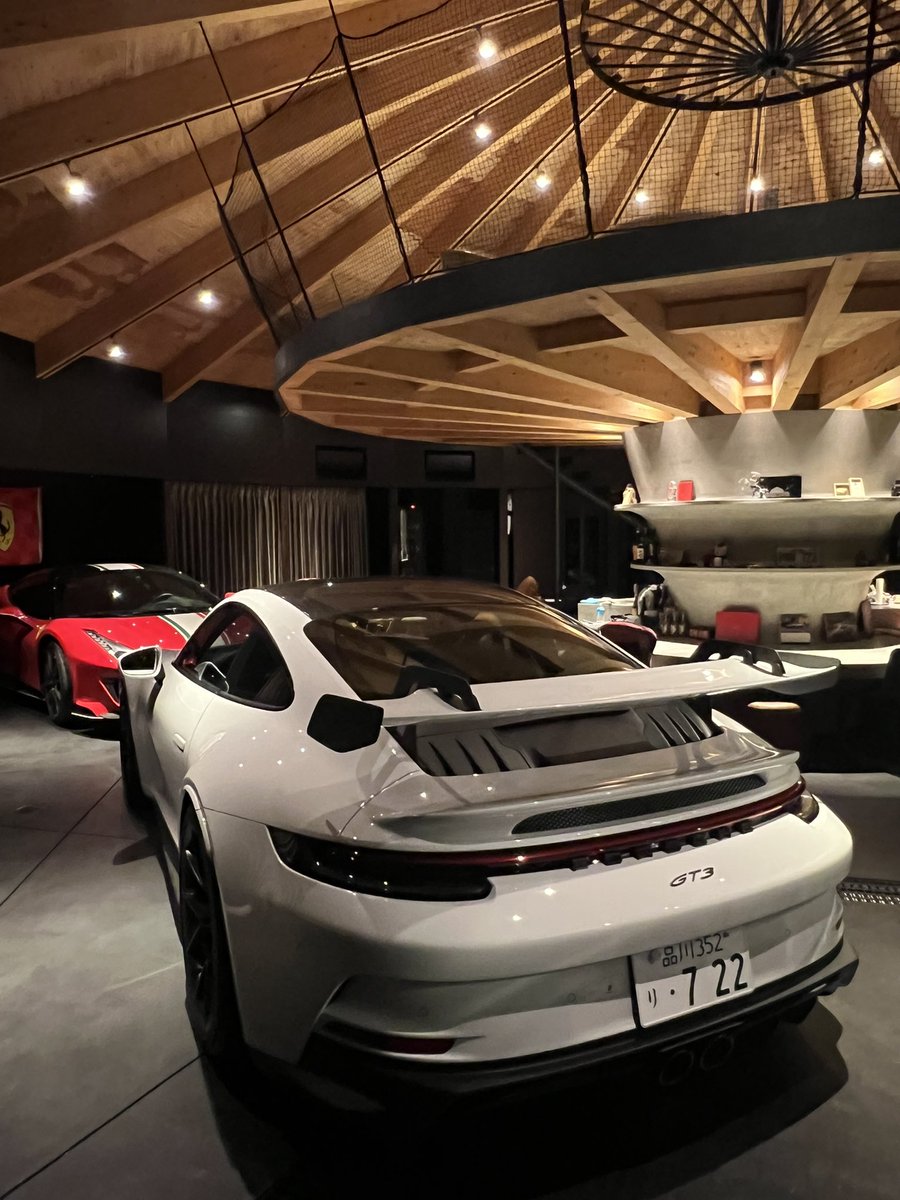 もう完全に諦めます。色々試し考えましたが天に召されたビットコイン... 買った時の金額でこの写真に映る車代金くらいが消えました。  今日は銀座でお酒飲んで忘れます。