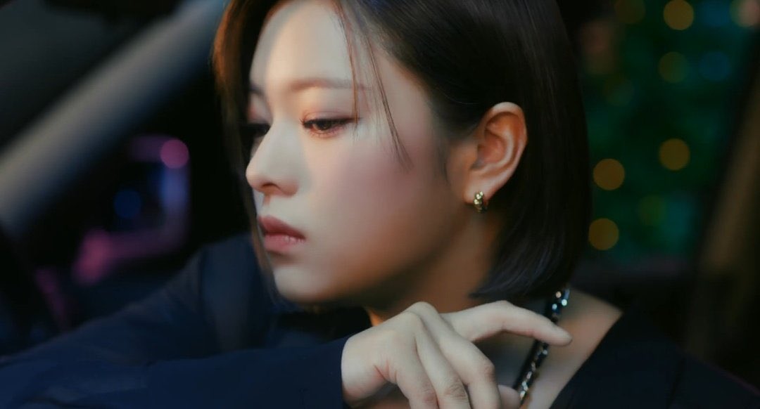 yjyworld's tweet photo. JEONGYEON IS SO BEAUTIFUL https://t.co/JkJbWbh4lA