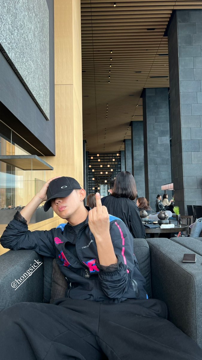 SIKseekers's tweet photo. 2023.01.17 #YooAhIn in Tokyo now #유아인 https://t.co/Sip1vMytOh
