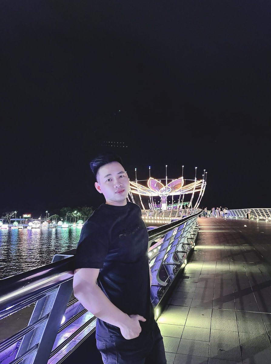HLee0204's tweet photo. 26tết 🧧🧧 https://t.co/gMkrqk1kEn