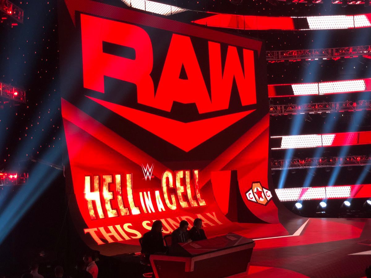 ChuckysHarley's tweet photo. @reigns_era I NEED THESE STAGES BACK 😭 #ChangeTheStage @TripleH https://t.co/ReIkFbIw6d