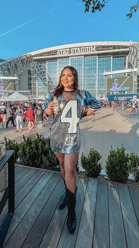 Aiza_Yaneth's tweet photo. It’s only up from here, baby! Order your jersey from @theaygboutique! It’s time to rep these boys. #dcffl #dallascowboys 

https://t.co/KqdZwrMSz3 https://t.co/IKxnF4WVsk