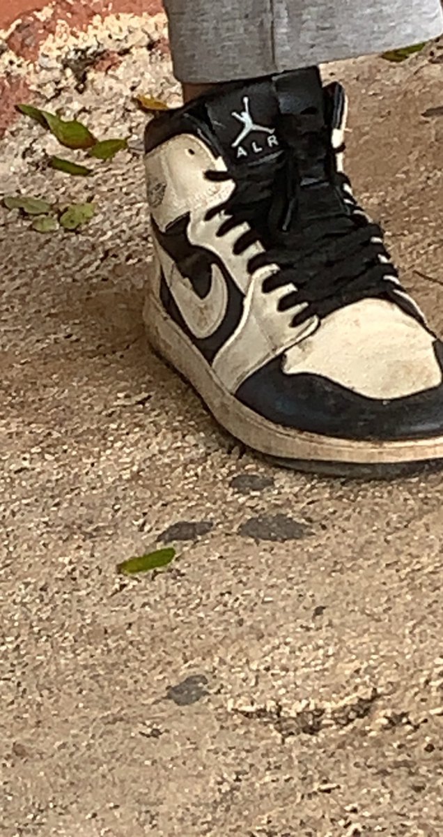 BleepFN's tweet photo. Bro got alr Jordan's💀 https://t.co/BPB5nrsAWH