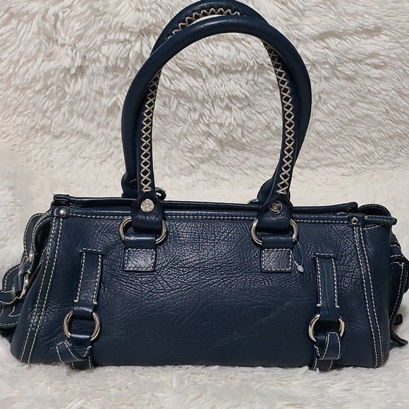 jewels53224's tweet image. So good I had to share! Check out all the items I'm loving on @Poshmarkapp from @mylovejewelry1 #poshmark #fashion #style #shopmycloset #celine #comeco: posh.mk/U5US9NNs6tb